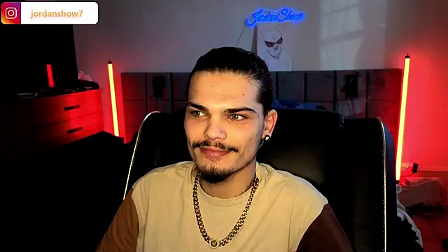 Snapshot of JordanShow chatting on 15, 12, 2025 JordanShow online show from 15, 12, 2025