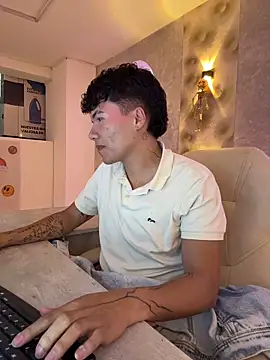 Snapshot of Logan_smith1 chatting on 24, 10, 2025 Logan smith1 online show from 24, 10, 2025