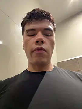 Logan smith1 online show from 15, 4, 2026