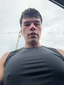 Snapshot of Logan_smith1 chatting on 20, 12, 2025 Logan smith1 online show from 20, 12, 2025