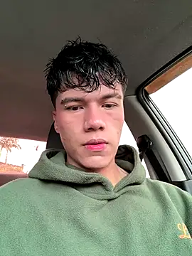 Snapshot of Logan_smith1 chatting on 10, 10, 2025 Logan smith1 online show from 10, 10, 2025