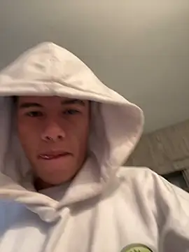 Snapshot of Logan_smith1 chatting on 15, 2, 2025 Logan smith1 online show from 15, 2, 2025