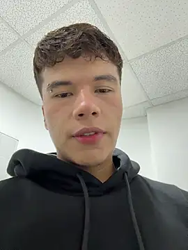 Logan smith1 online show from 25, 3, 2026