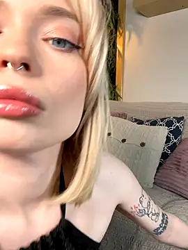 dollfromvenus online show from 22, 9, 2025