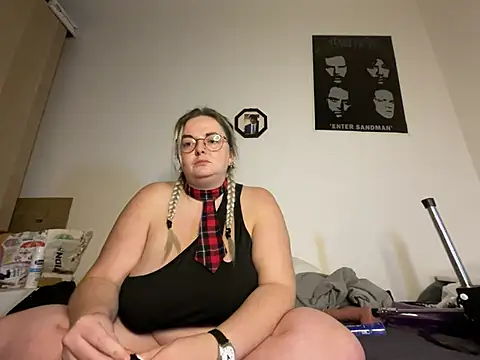 Snapshot of ofeefox chatting on 4, 1, 2025 ofeefox online show from 4, 1, 2025