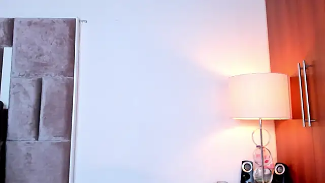 Nia Bunny online show from 2, 6, 2026
