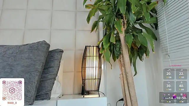 Nia Bunny online show from 6, 3, 2025