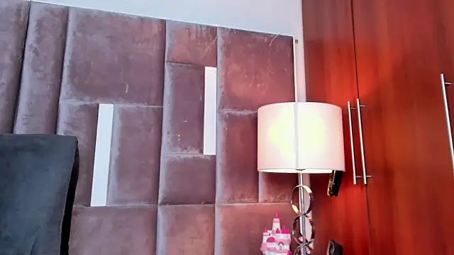 Nia Bunny online show from 16, 2, 2026