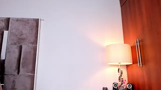 Nia Bunny online show from 25, 5, 2026