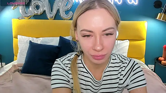 Diana Garrett online show from 3, 3, 2025