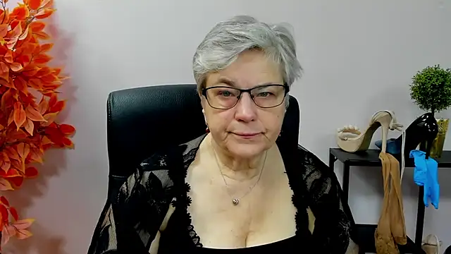 IrisDream online show from 17, 11, 2025