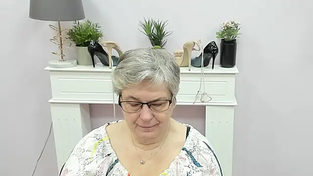 IrisDream online show from 9, 2, 2026