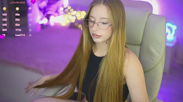 SilverrMoon online show from 20, 9, 2025