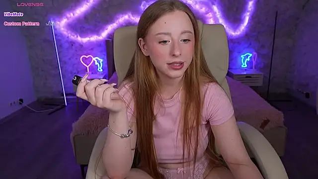 SilverrMoon online show from 3, 3, 2025