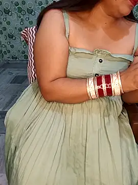 Cute-Raashii online show from 5, 10, 2025