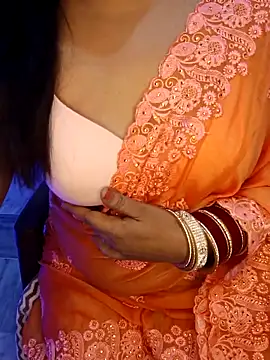 Cute-Raashii online show from 6, 10, 2025