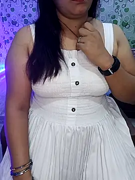 Cute-Raashii online show from 10, 9, 2025