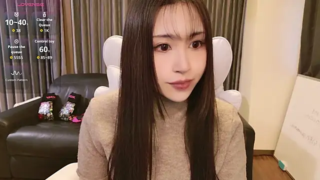 Snapshot of -satomi-jp chatting on 16, 11, 2025 -satomi-jp online show from 16, 11, 2025