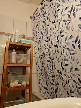 Snapshot of Josephine_LIVE chatting on 28, 11, 2025 Josephine LIVE online show from 28, 11, 2025