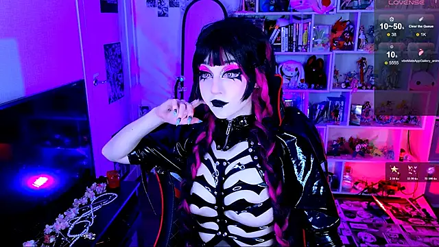 Snapshot of Aki__Ra chatting on 19, 6, 2026 Aki Ra online show from 19, 6, 2026