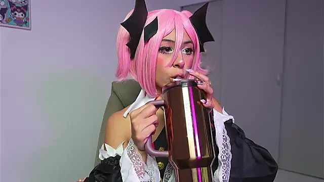 cloe  palmer online show from 15, 4, 2026