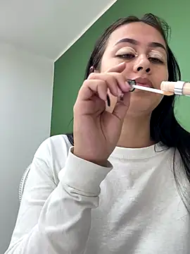 iiris  online show from 26, 11, 2025