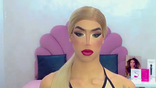 briana sex32 online show from 18, 4, 2026