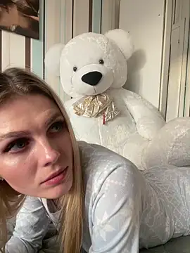 Snapshot of Liya_my chatting on 17, 12, 2025 Liya my online show from 17, 12, 2025