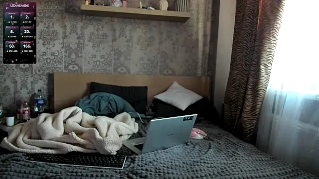 purebeautie13 online show from 12, 12, 2024