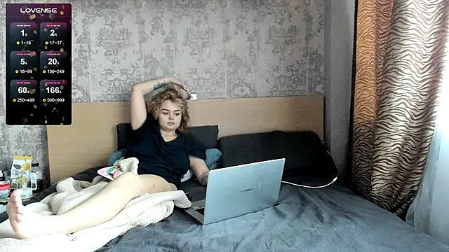 purebeautie13 online show from 2, 1, 2025