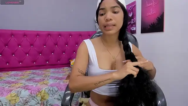 ximena ruiz18 online show from 23, 11, 2025