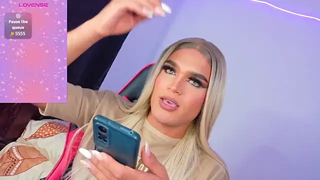 AllisonsweetZ online show from 25, 11, 2025