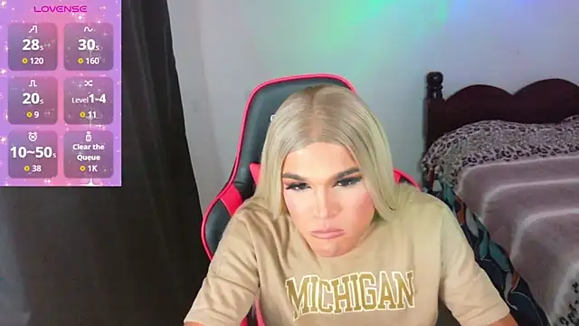 AllisonsweetZ online show from 5, 11, 2025