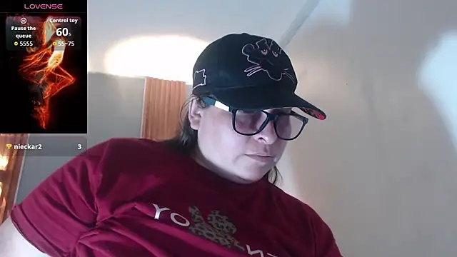 Snapshot of katty_femdom chatting on 17, 10, 2025 katty femdom online show from 17, 10, 2025