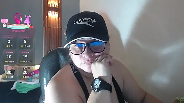 Snapshot of katty_femdom chatting on 11, 3, 2025 katty femdom online show from 11, 3, 2025