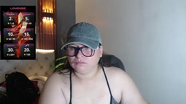 Snapshot of katty_femdom chatting on 11, 11, 2025 katty femdom online show from 11, 11, 2025