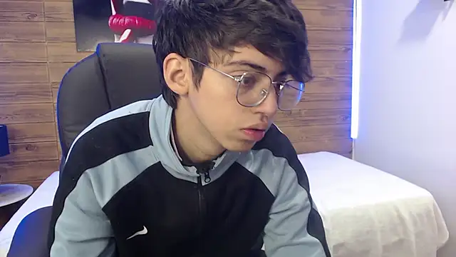 jhoellx online show from 27, 2, 2025