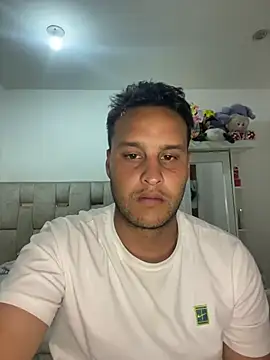 Snapshot of Cristian_099 chatting on 25, 7, 2026 Cristian 099 online show from 25, 7, 2026