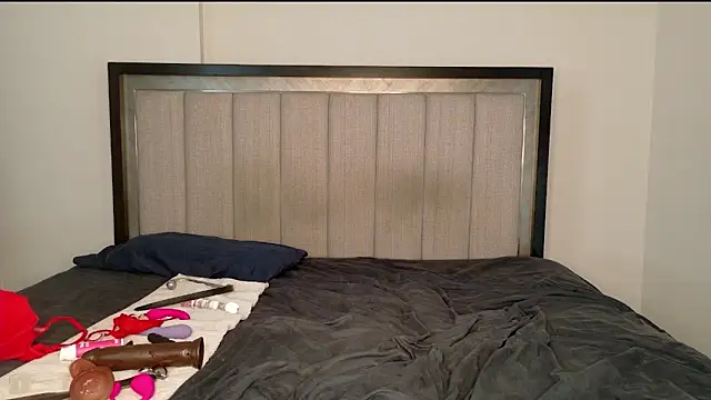 misscatxo online show from 7, 3, 2025