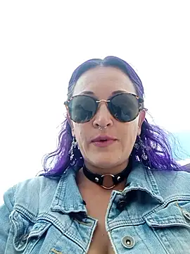 sophie banger online show from 5, 12, 2025