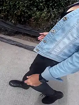 sophie banger online show from 12, 9, 2025