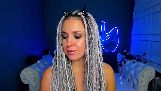 rock n roxy online show from 1, 11, 2025