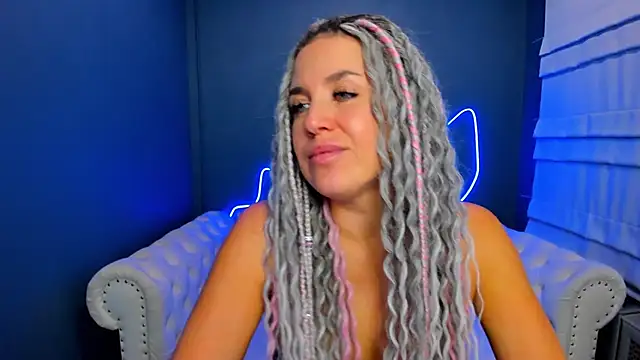 rock n roxy online show from 2, 10, 2025