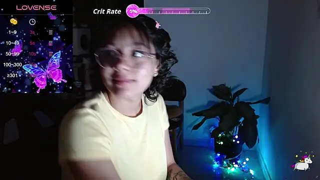 TRIXIE TANG28 online show from 16, 4, 2026