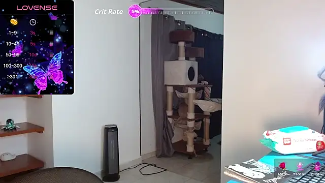 TRIXIE TANG28 online show from 10, 9, 2025