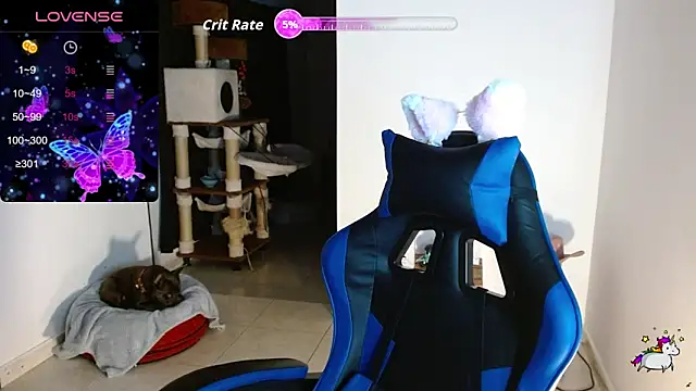 TRIXIE TANG28 online show from 4, 2, 2026