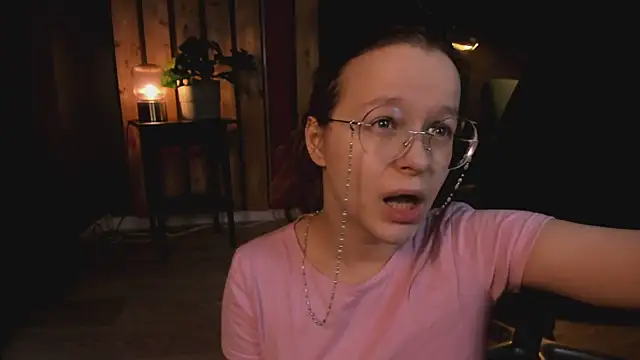 Snapshot of CassieCool chatting on 19, 11, 2025 CassieCool online show from 19, 11, 2025