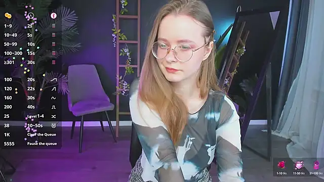 Snapshot of CassieCool chatting on 25, 2, 2025 CassieCool online show from 25, 2, 2025