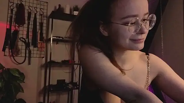 Snapshot of CassieCool chatting on 20, 11, 2025 CassieCool online show from 20, 11, 2025