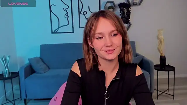 BritnieCute online show from 14, 11, 2025